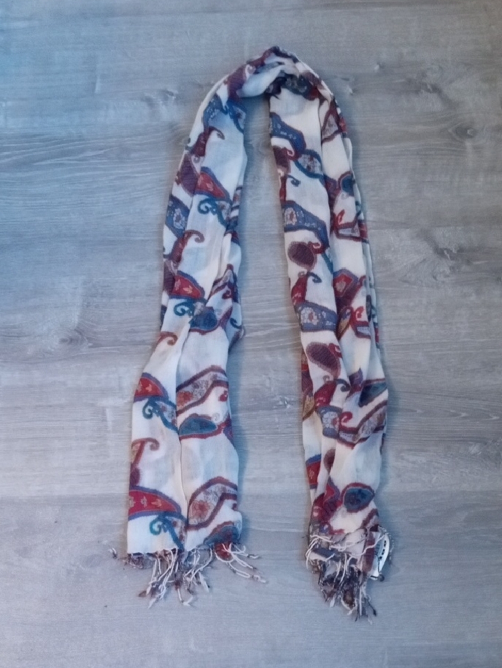 Adolfo Dominguez White Scarf with Red and Blue Paisley Motif - Picture 2 of 7